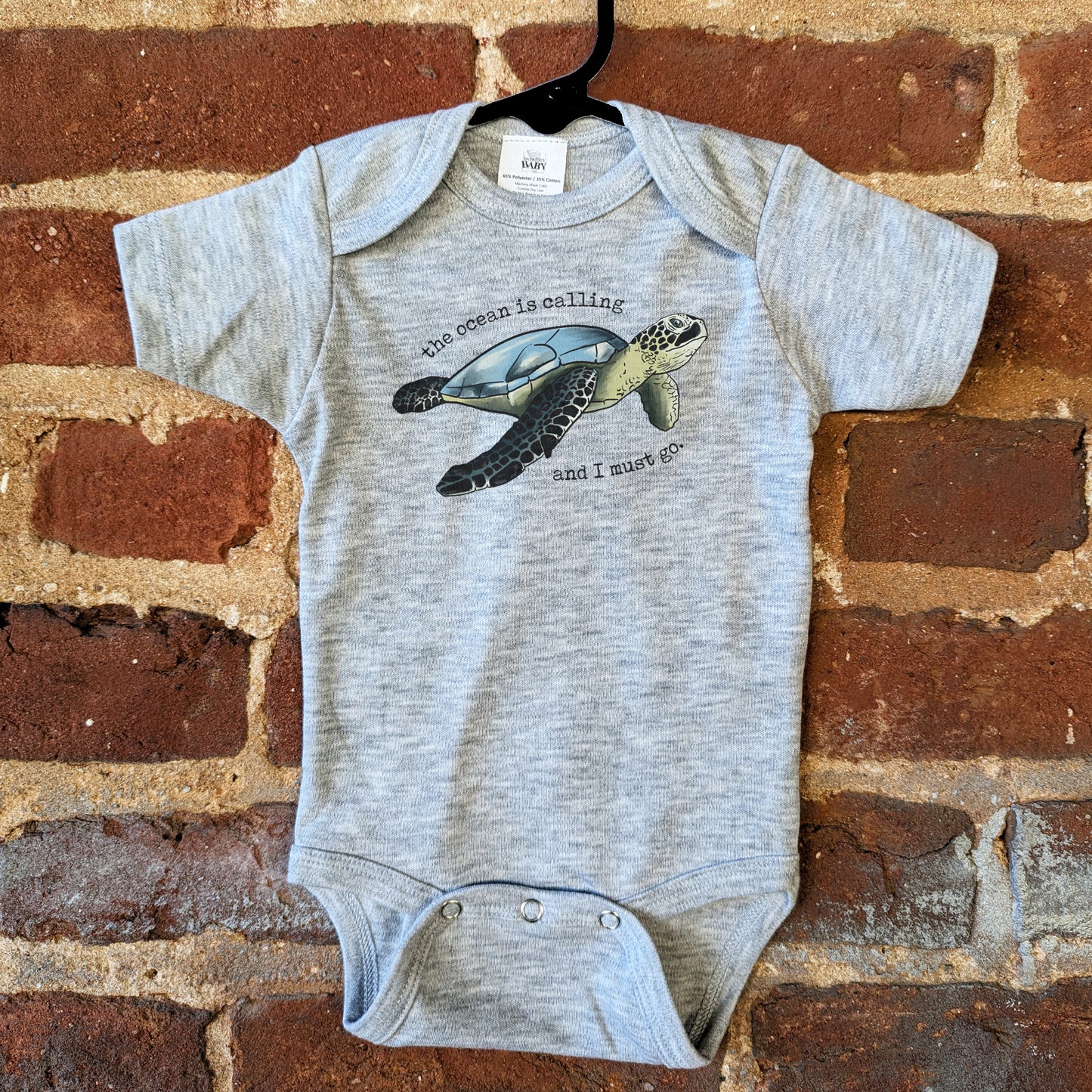 "The Ocean is calling" Sea Turtle Ocean Beach Grey Baby Body Suit